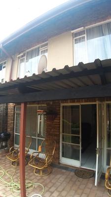 Duplex For Rent in Wonderboom South, Pretoria